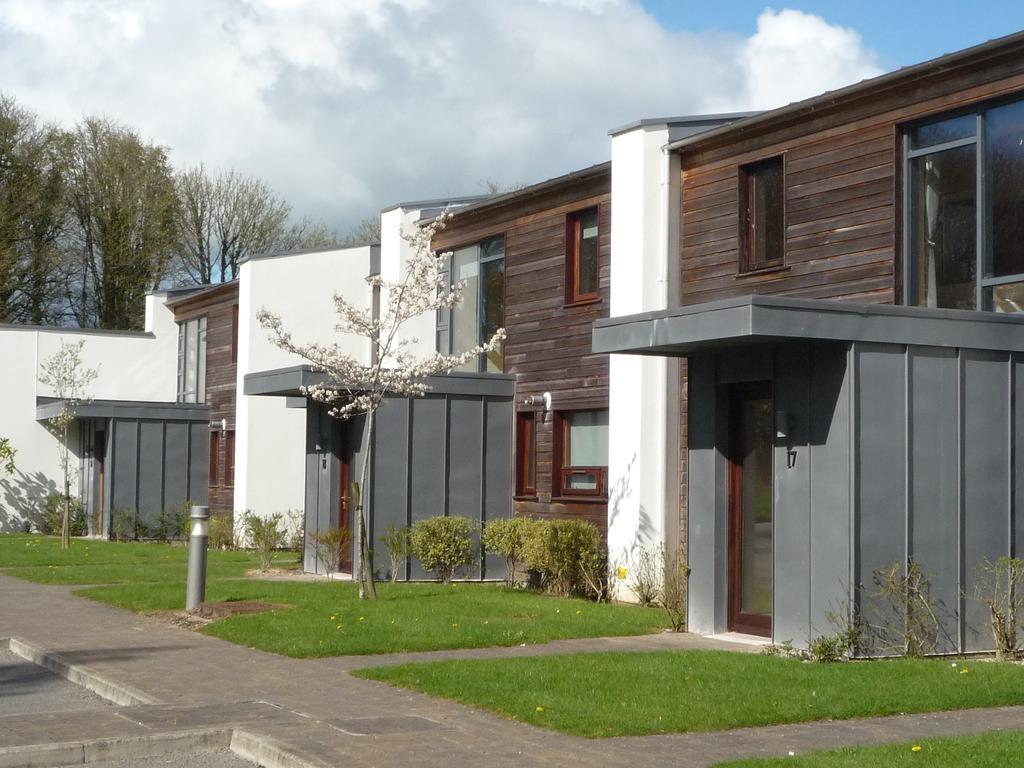 Castlemartyr Holiday Lodges 2 Bed Exterior photo