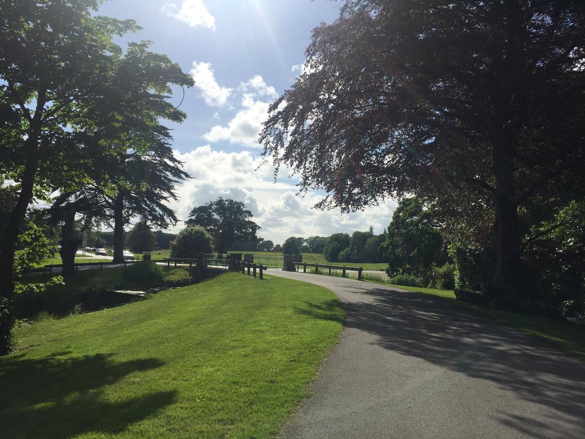 Castlemartyr Holiday Lodges 2 Bed Exterior photo